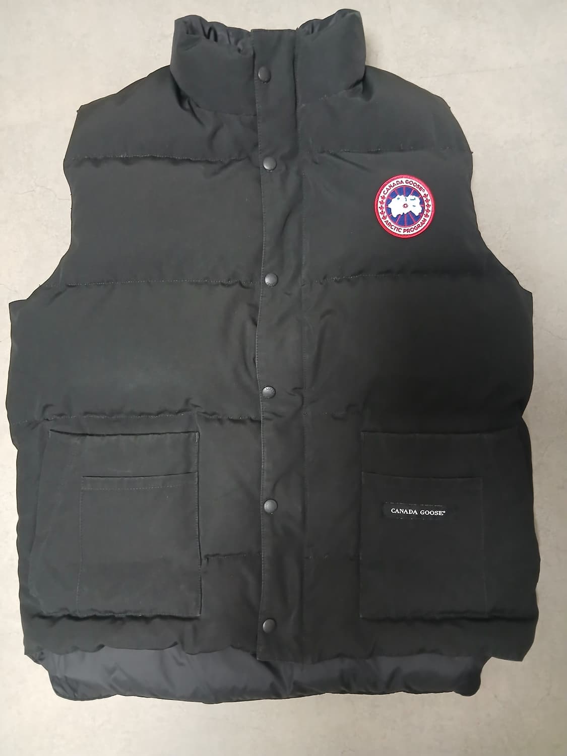 캐나다구스 패딩조끼 상품이미지1