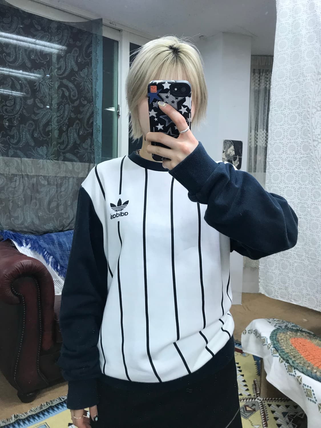 아디다스 스트라이프 백프린팅 맨투맨  상품이미지2