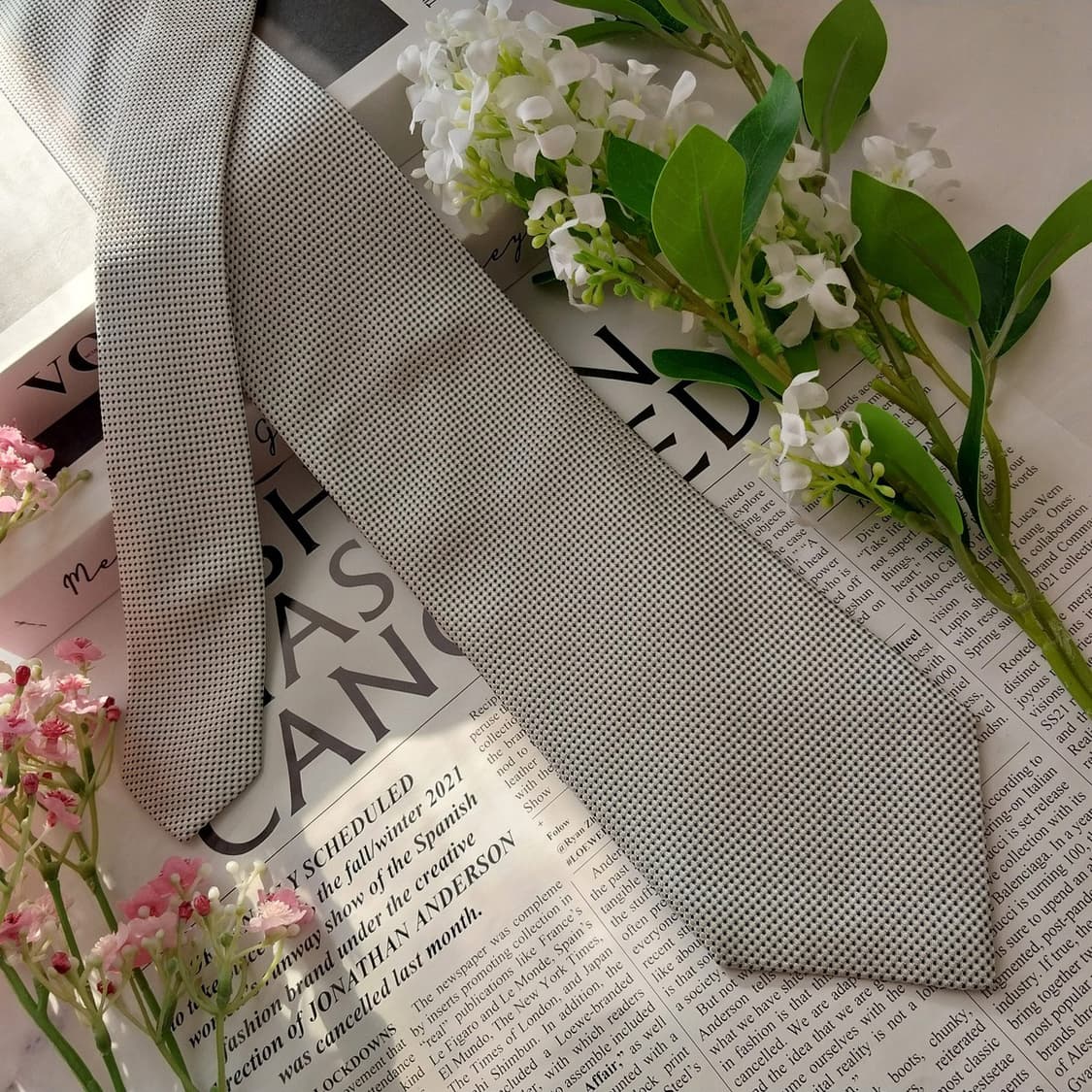 제냐 실크 화이트 마이크로 패턴 넥타이 9cm A+등급 K1901
 상품이미지4