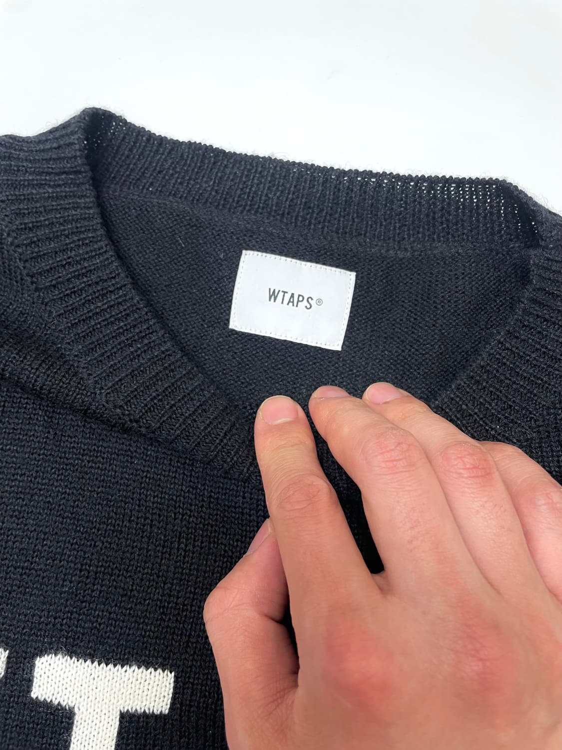 [3,L] wtaps 스웨터 상품이미지3