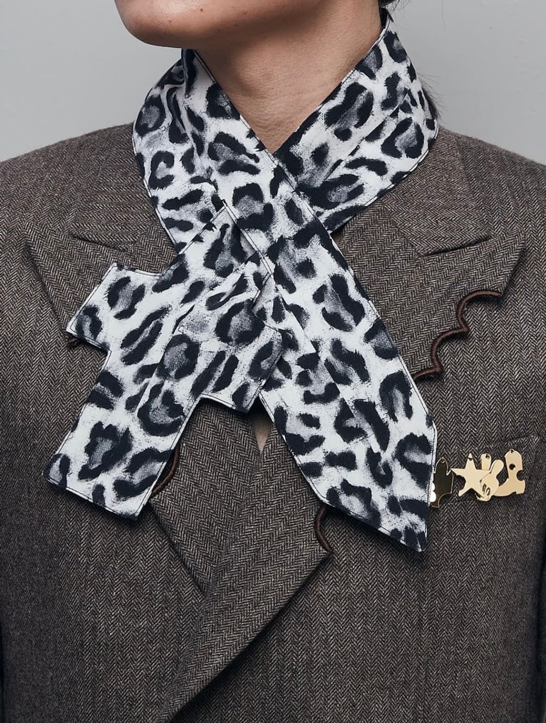 [판매] MASU Leopard Scarf White 상품이미지1