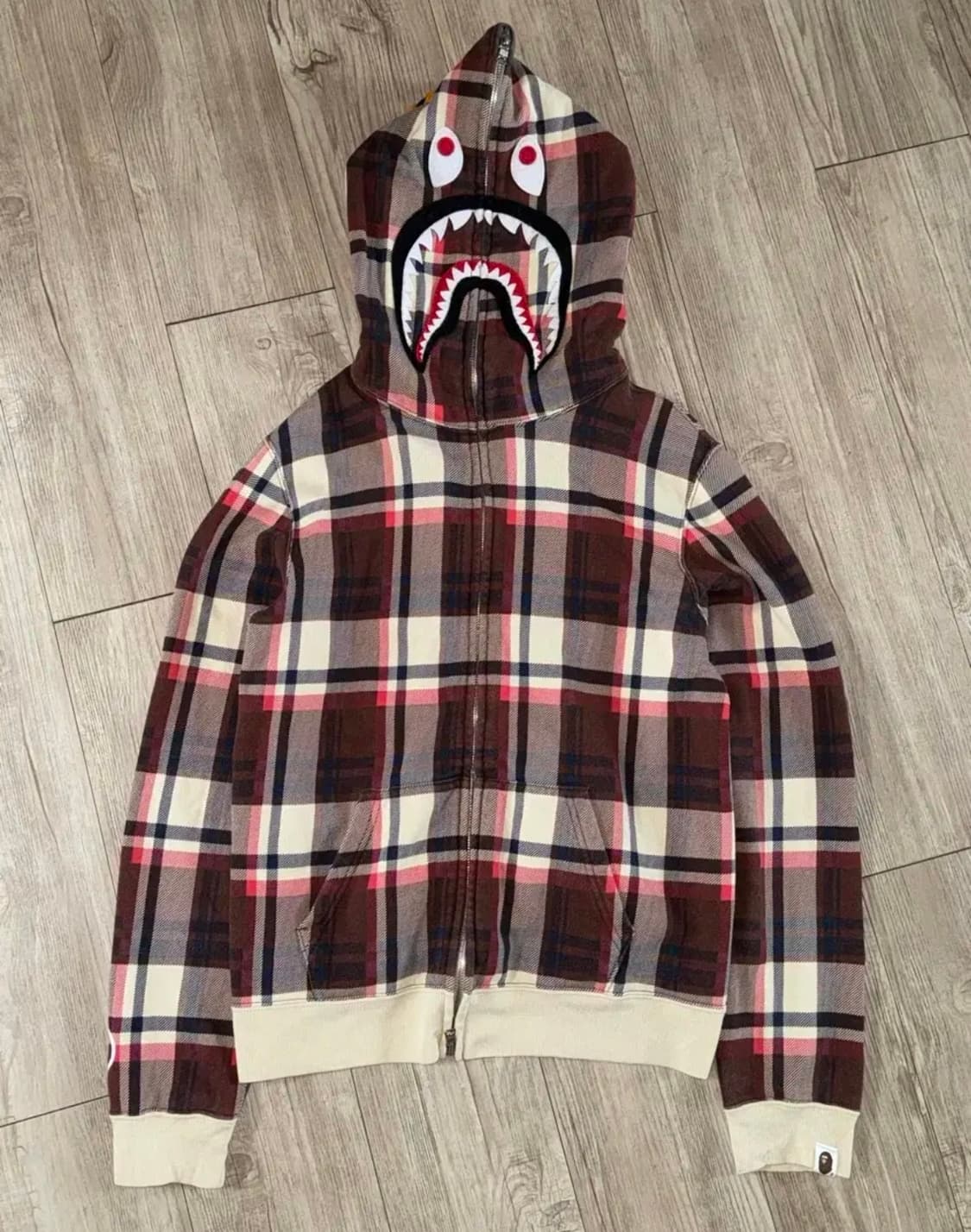 베이프 체크 샤크후드 s 상품이미지1