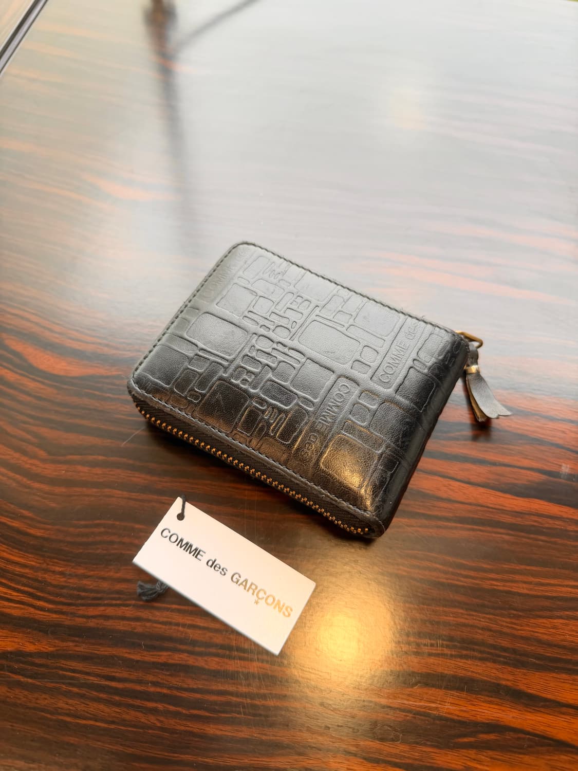 꼼데가르송 23AW 지퍼 어라운드 가죽 지갑 상품이미지2