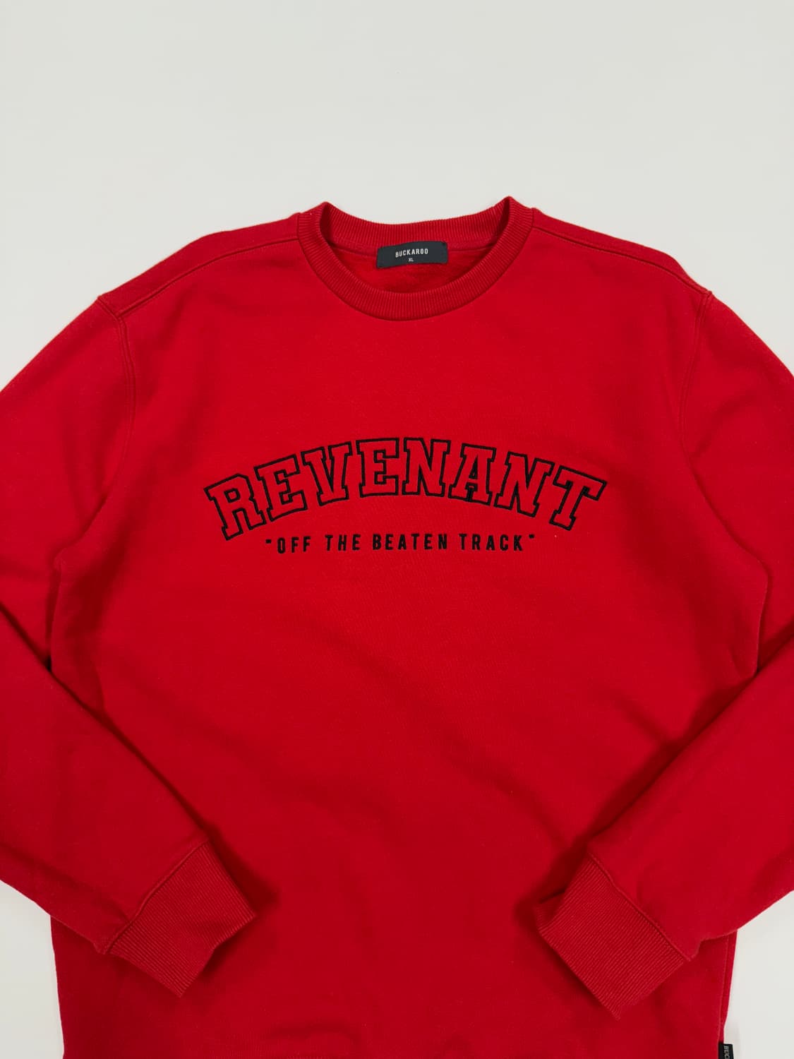 버커루 레버넌트 레드 맨투맨 상품이미지3