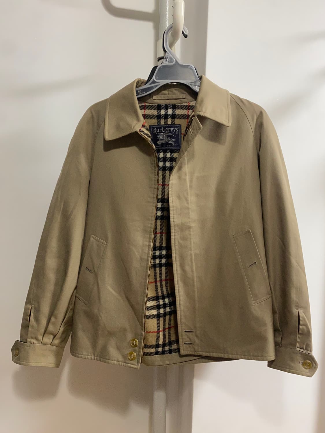 Burberry 노바체크 베이지 해링턴 자켓 상품이미지1