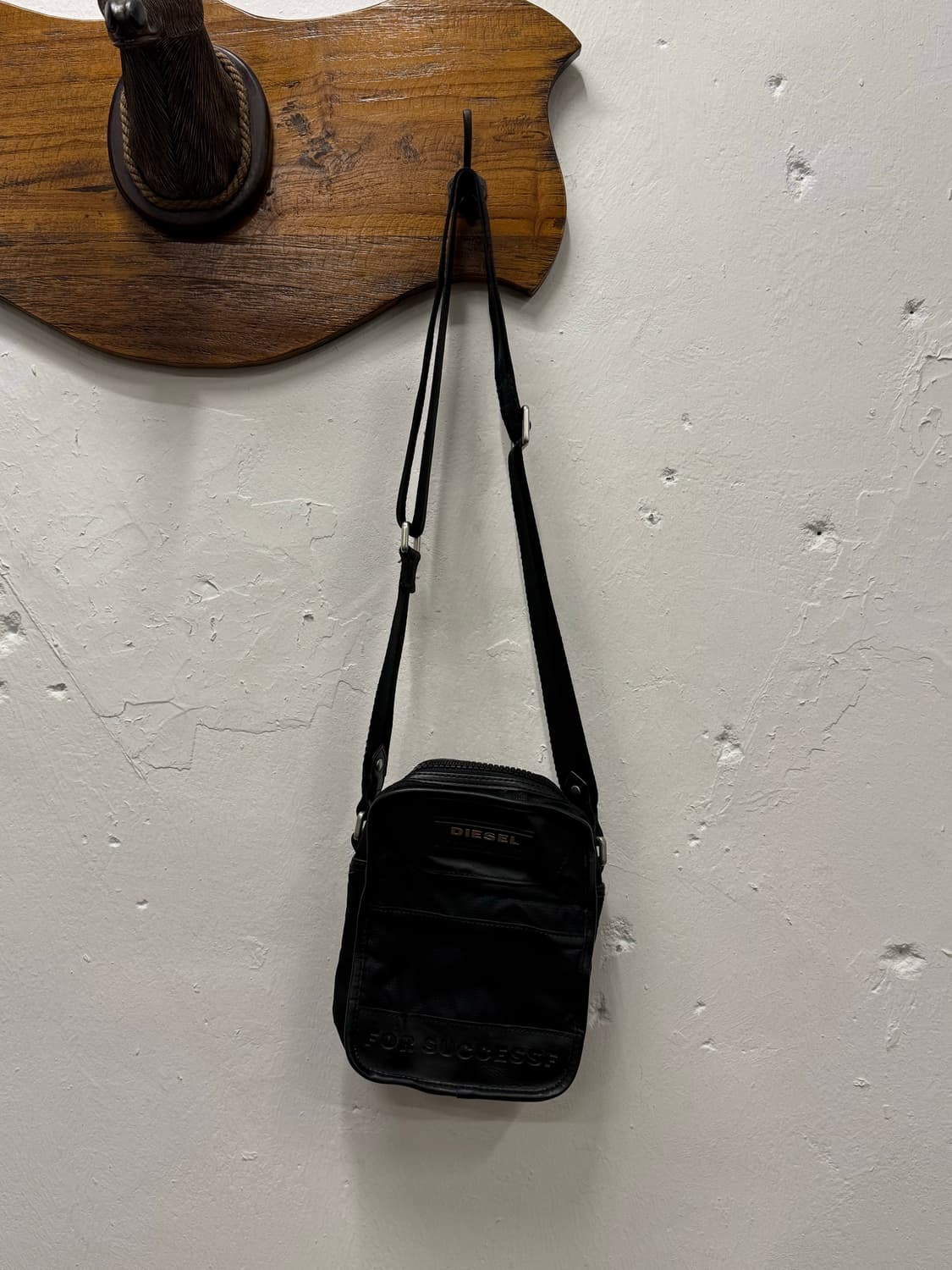 DIESEL Black Mini Crossbody Bag 상품이미지2