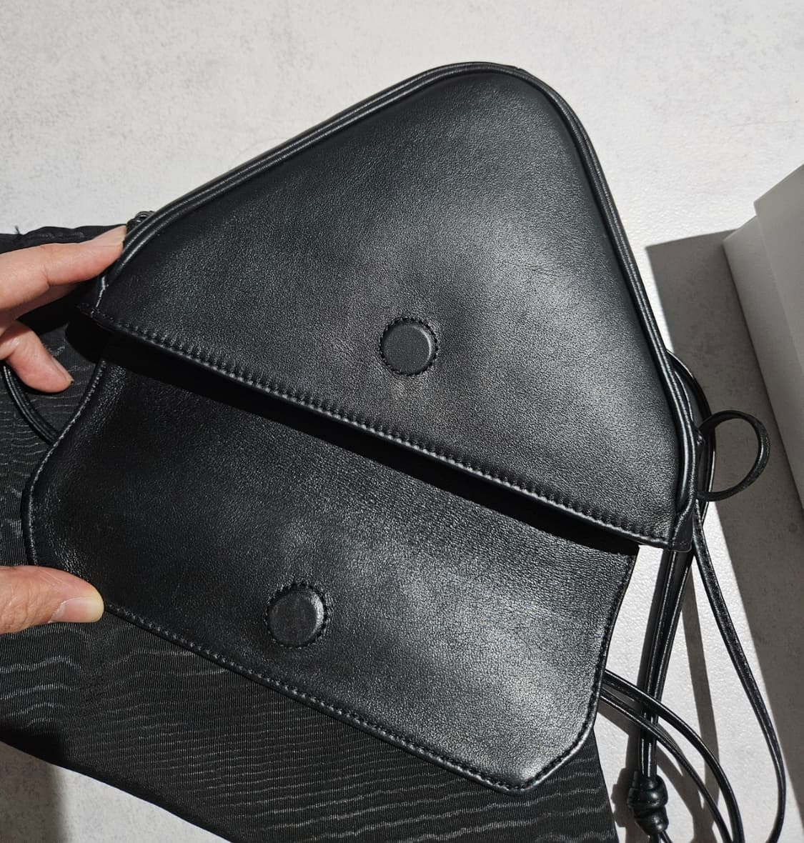 셀린느 트라이앵글 미니X 상품이미지2