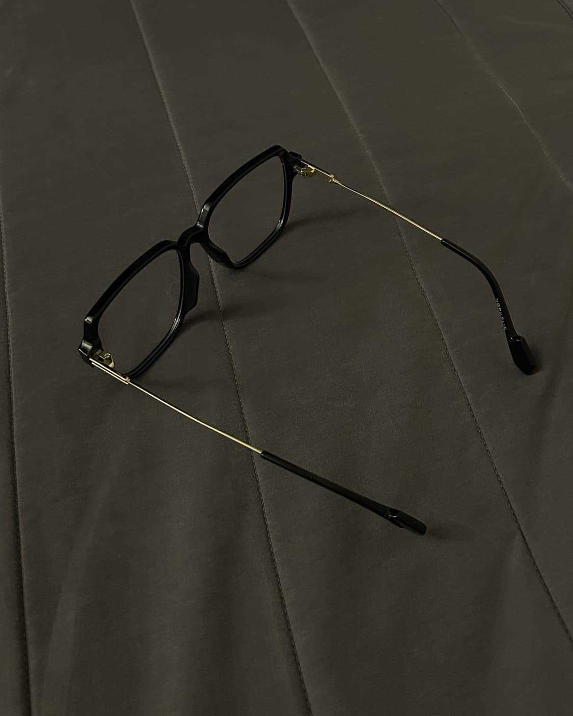 (새상품) 노퍼블픽 안경 상품이미지3