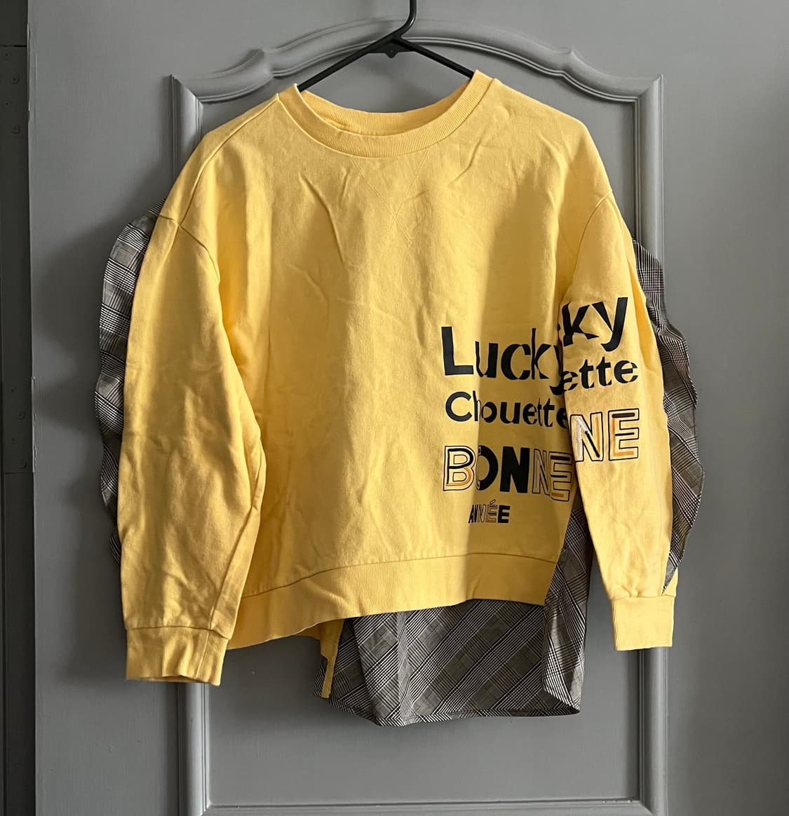 럭키슈에뜨 프릴 언발 맨투맨 36사이즈 상품이미지4