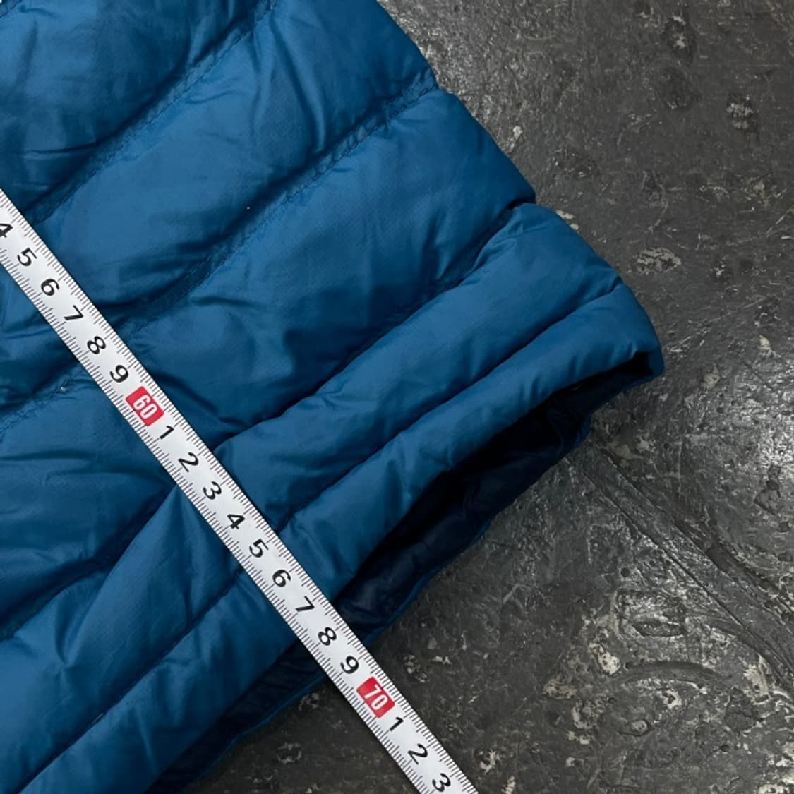 100 마운틴하드웨어 큐 쉴드 경량 패딩  상품이미지7