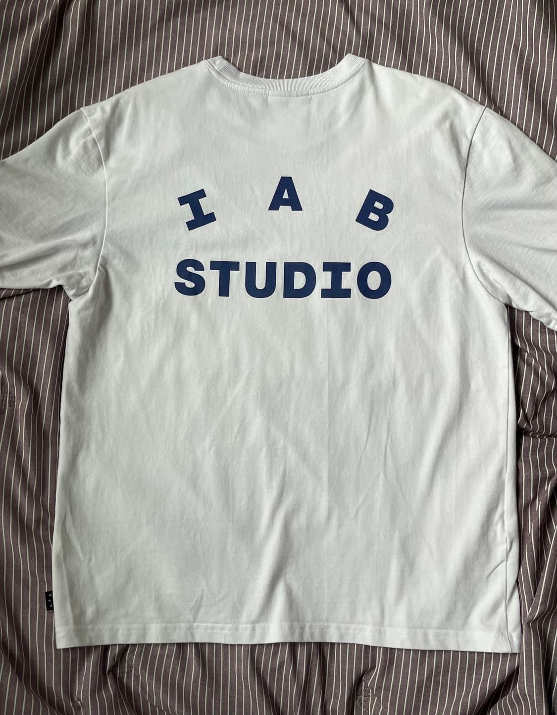 (L)아이앱 스튜디오 화이트 네이비 티셔츠 반팔 상품이미지3