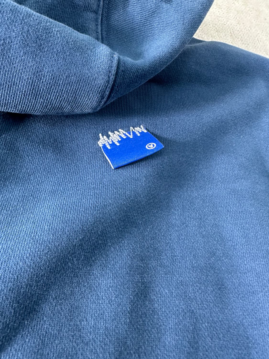 100 아더에러 네이비 후드집업 상품이미지5