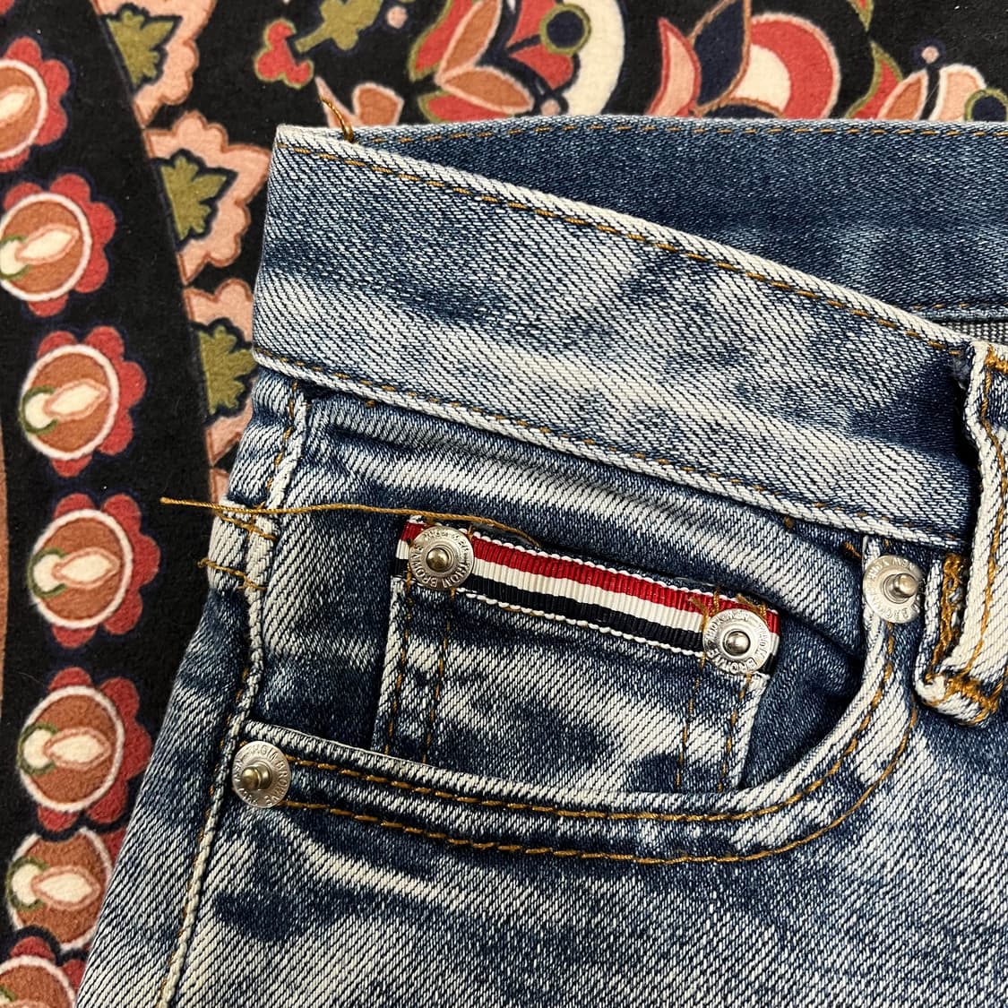 톰브라운 여성 데님 반바지 1 상품이미지5