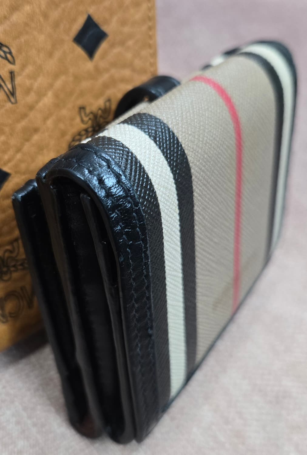 버버리 아이콘 스트라이프 반지갑 상품이미지3