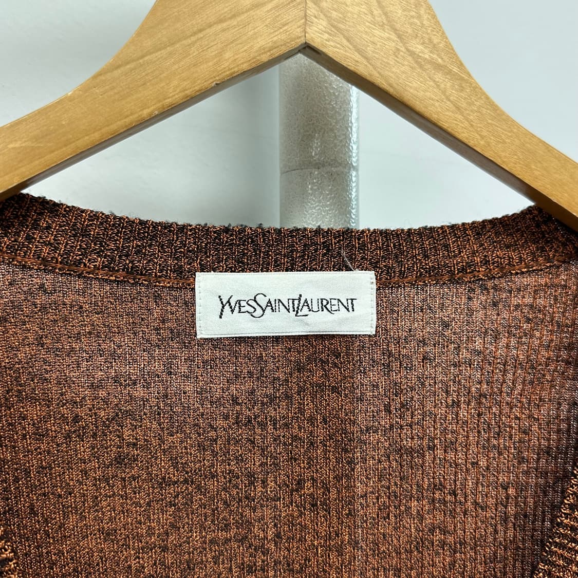 입생로랑 로고 버튼 가디건 상품이미지6