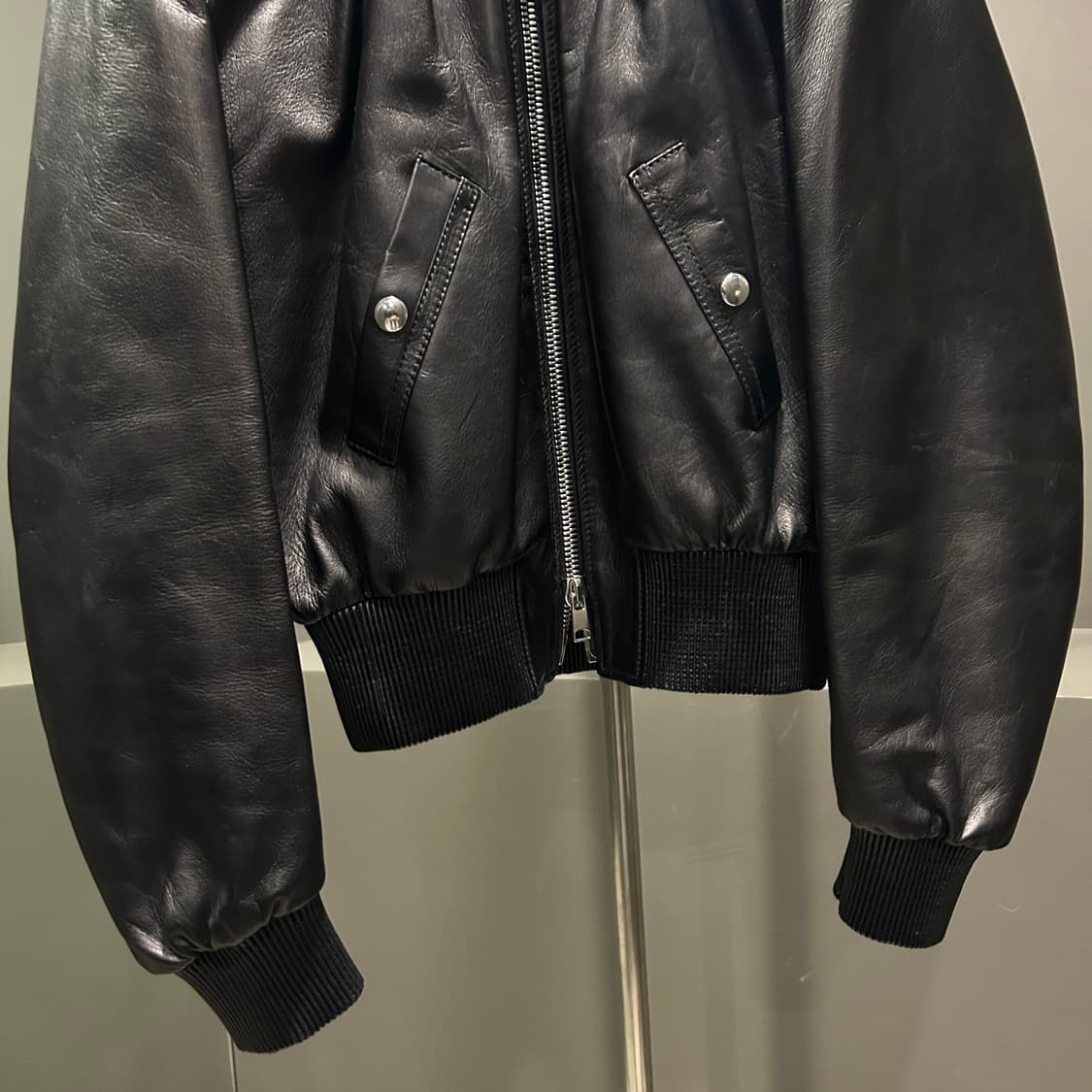 알렉산더 맥퀸 레더 봄버자켓 상품이미지3