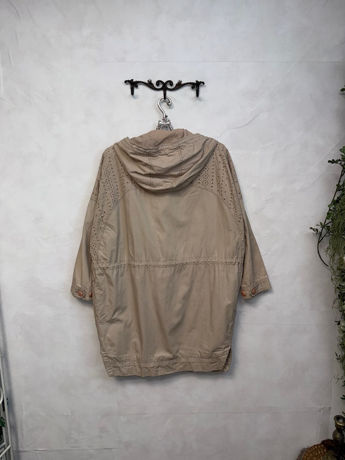 Thursday Island beige punching hood 야상 상품이미지6