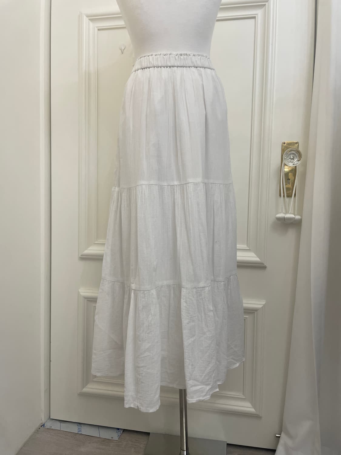 grayish white tired long skirt(size-M) 상품이미지4