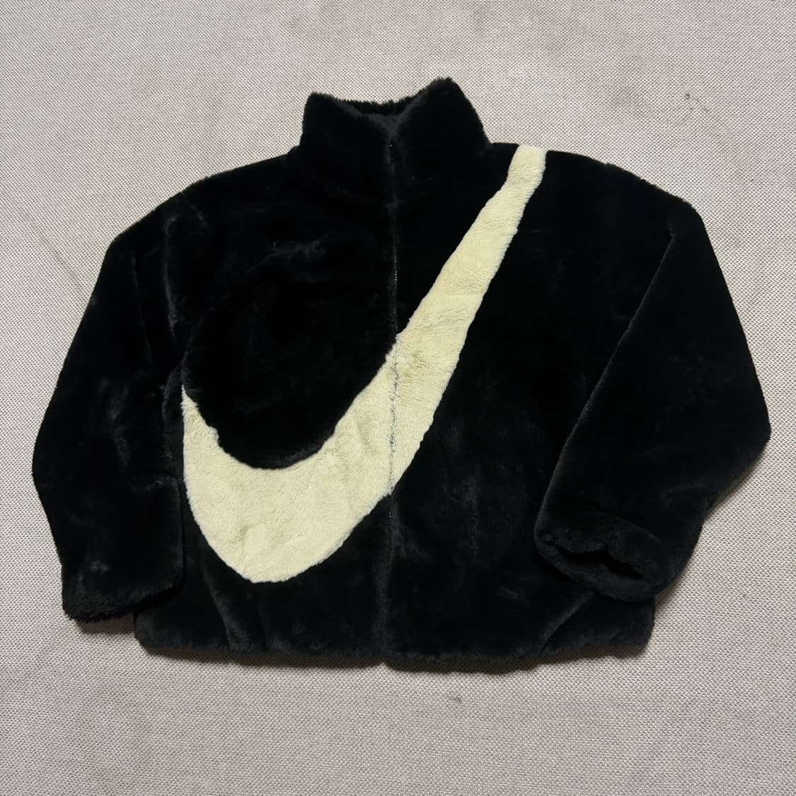 나이키 빅스우시 플러시 퍼 자켓 상품이미지1