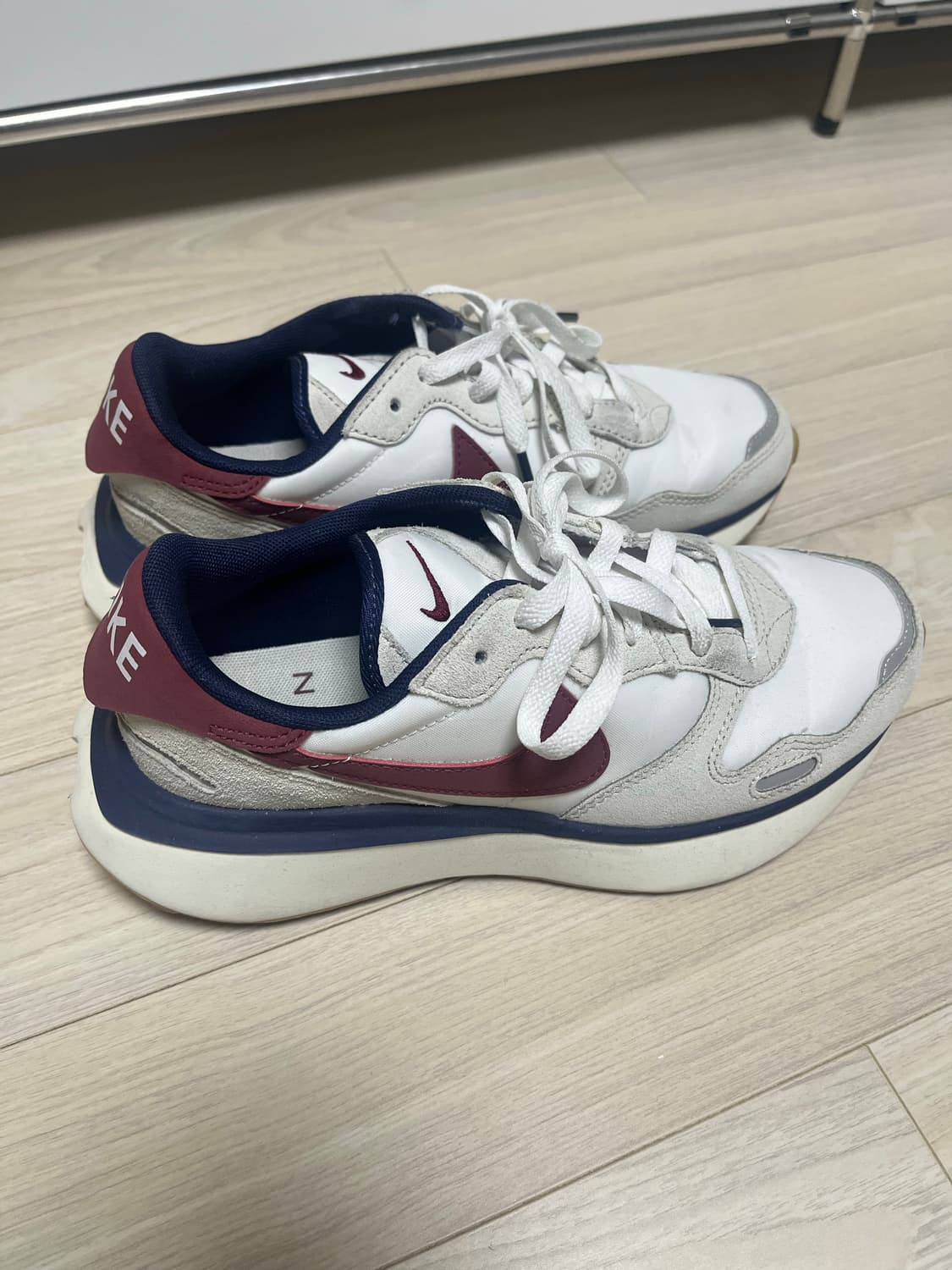 [나이키]피닉스 와플 운동화 240mm 상품이미지2