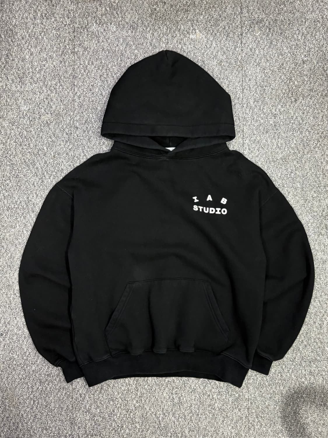 아이앱스튜디오 후드 블랙 상품이미지1