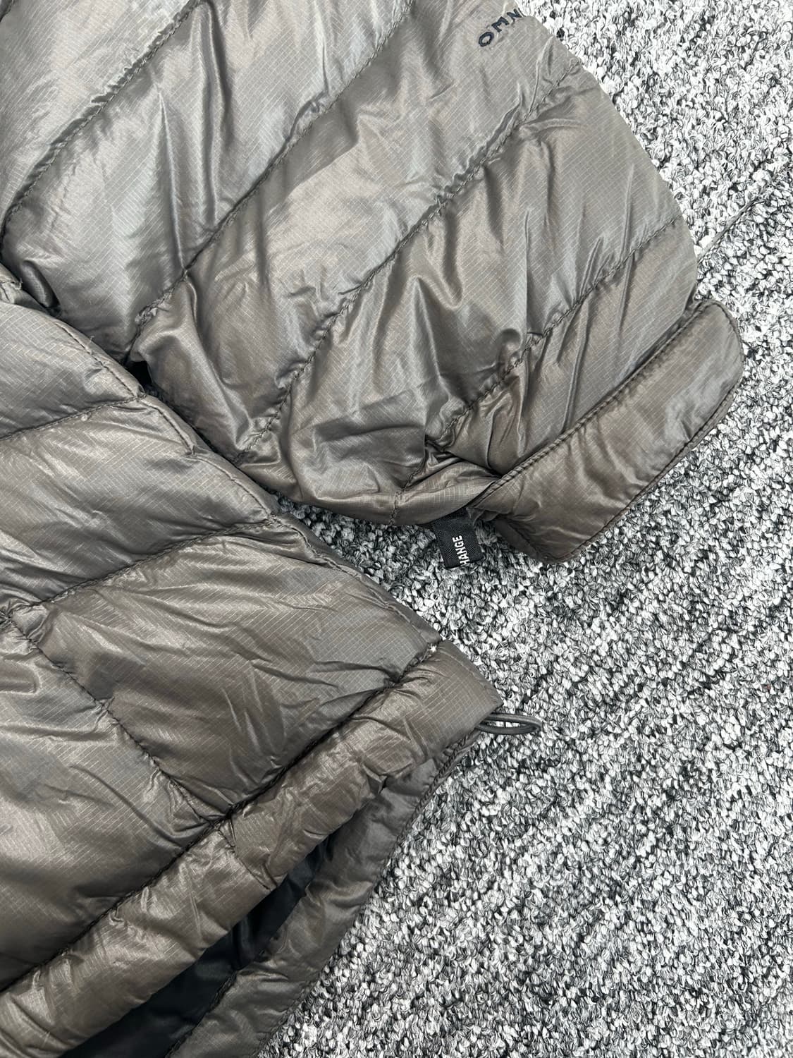 컬럼비아 티타늄 경량 패딩 M 상품이미지7