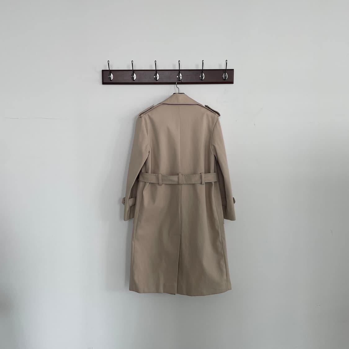 이로 벨티드 헤비 트렌치 코트 베이지 상품이미지2