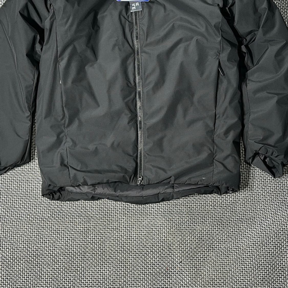 (새상품) 스톤소프트 경량 후드 패딩 점퍼 상품이미지6