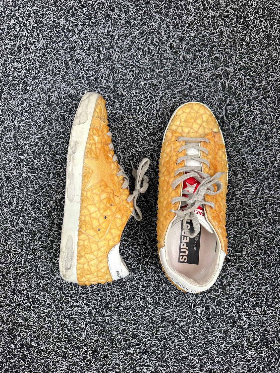 골든구스 슈퍼스타 옐로우 스니커즈 250 상품이미지2