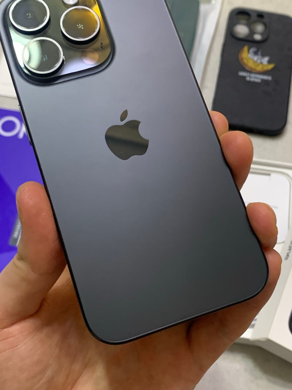 상태최상 아이폰 15프로 티타늄 블랙 256G 배터리 95% 상품이미지3
