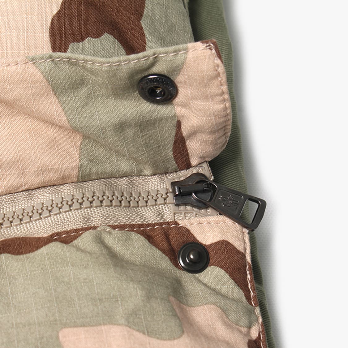  MONCLER X C.D.G "Pattern Down Vest" 상품이미지8