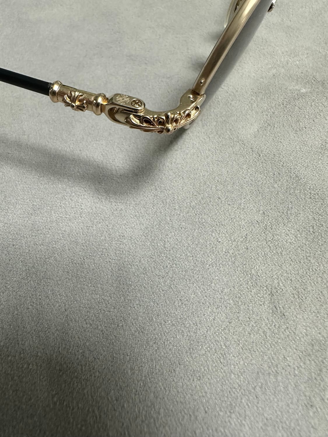 크롬하츠 울피 A 금장 장식 선글라스 상품이미지5