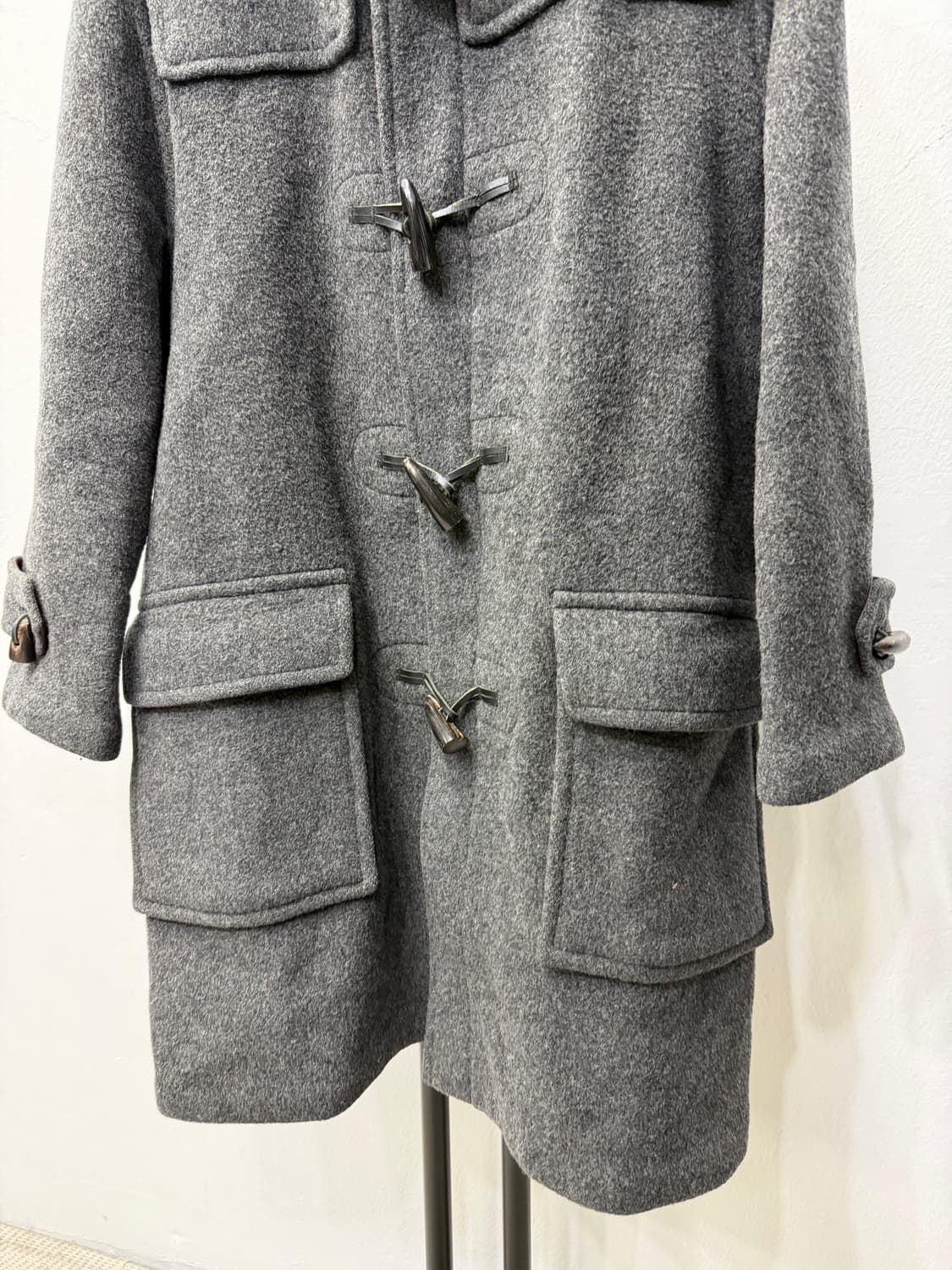 정품) 버버리 여성 루즈핏 그레이 떡볶이 더플 코트 66-77 상품이미지3