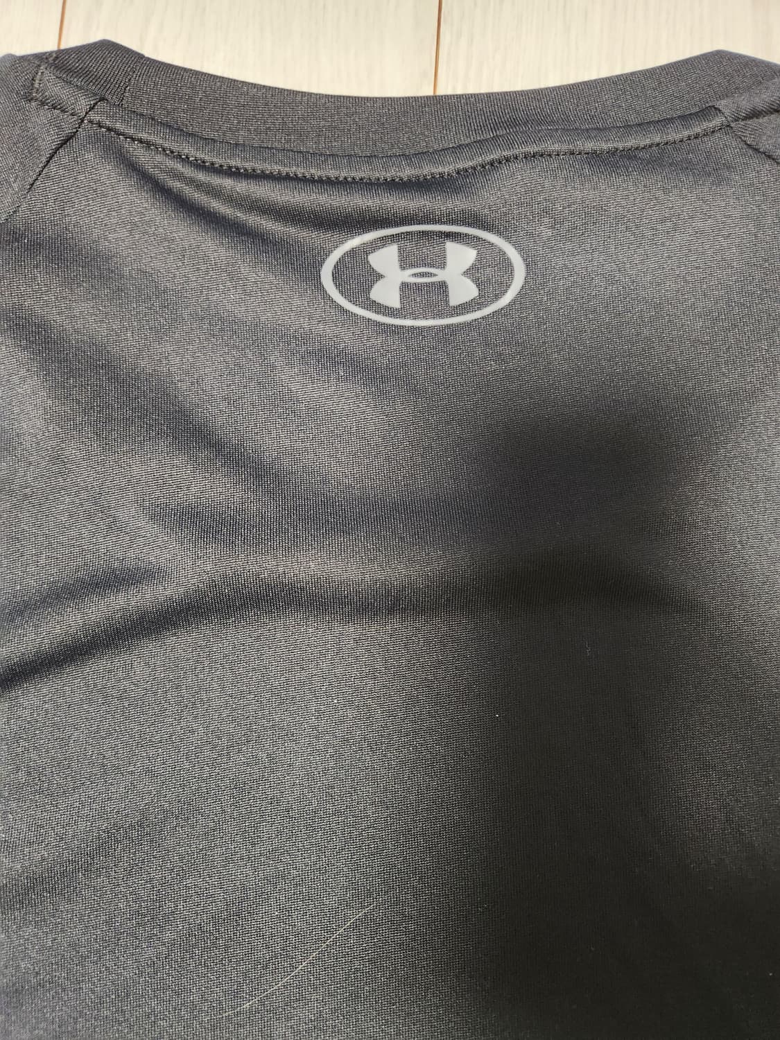 새상품급)언더아머 테크 2.0 기능성 반팔티 1326413-001 사이즈 상품이미지8