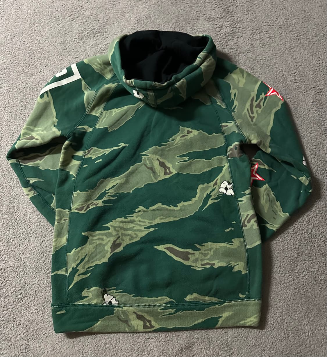 나이키 조던 FLIGHT 카모 후드티 상품이미지2