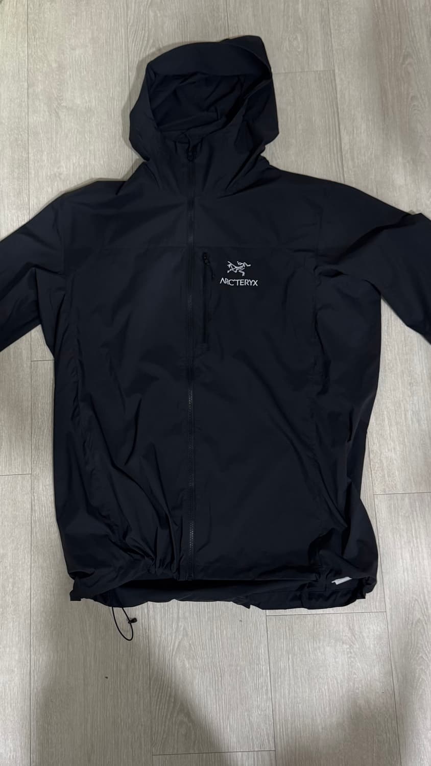 아크테릭스 바람막이 L 상품이미지1