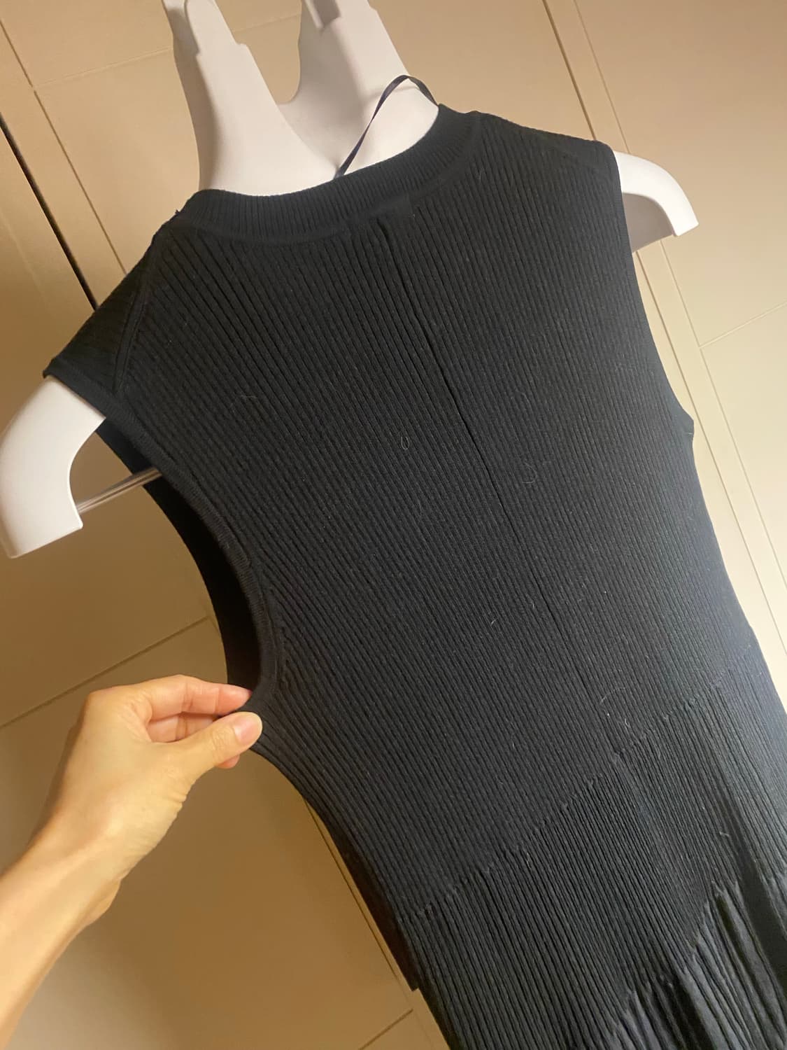 GU 블랙 플리츠 원피스 M 상품이미지4