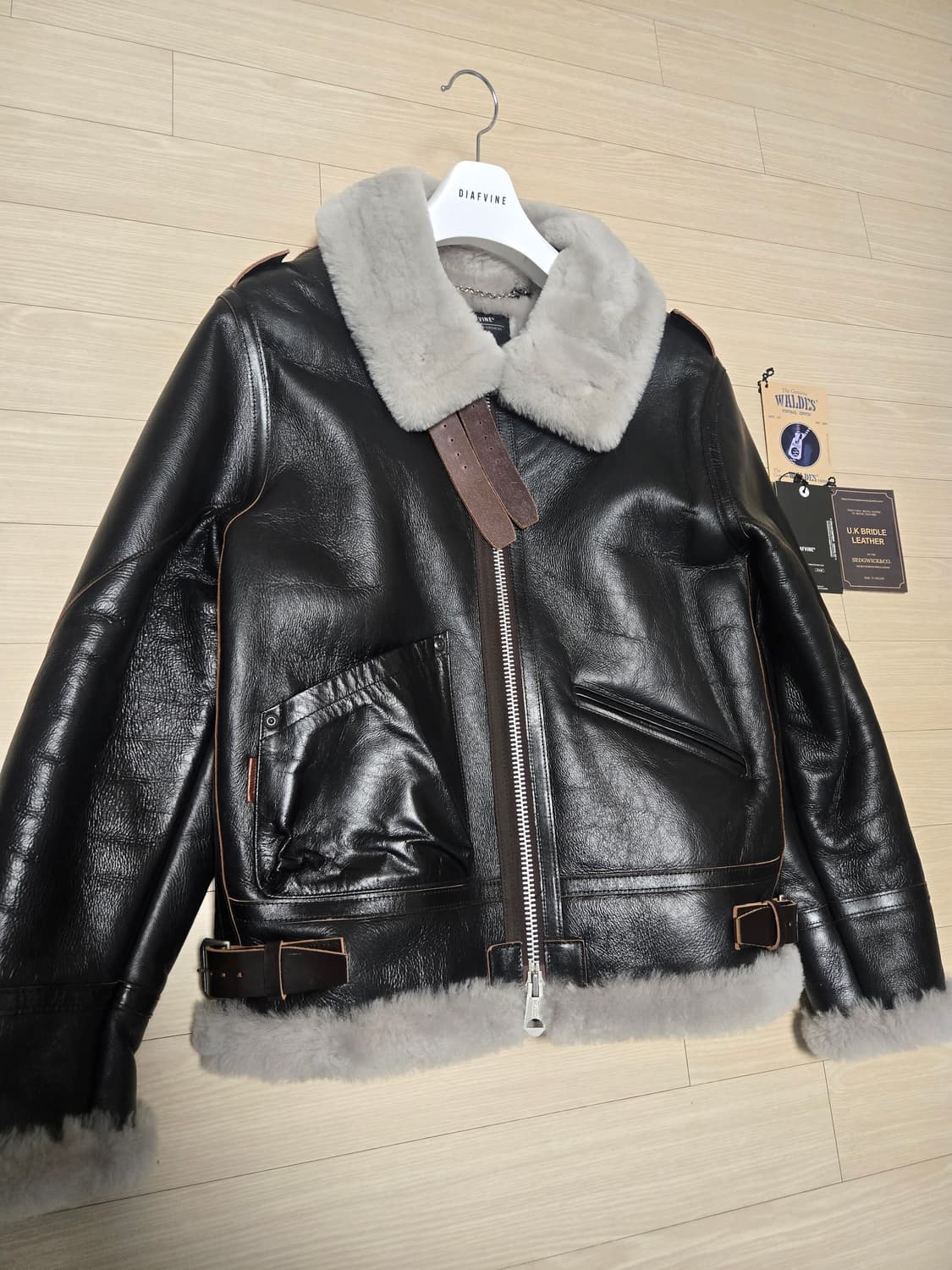 디아프바인 DV.LOT 693 Type B-3 무스탕 상품이미지2