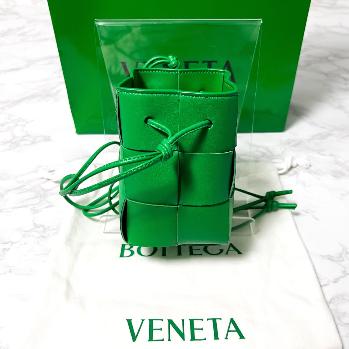 보테가베네타 카세트 미니 버킷백 상품이미지2