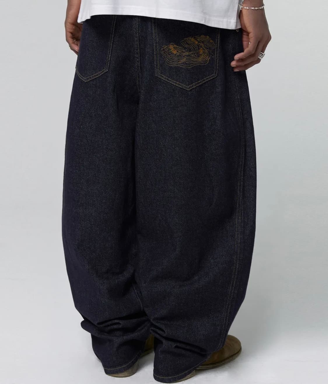 스웨이드 배기팬츠 [RAW INDIGO] 상품이미지2