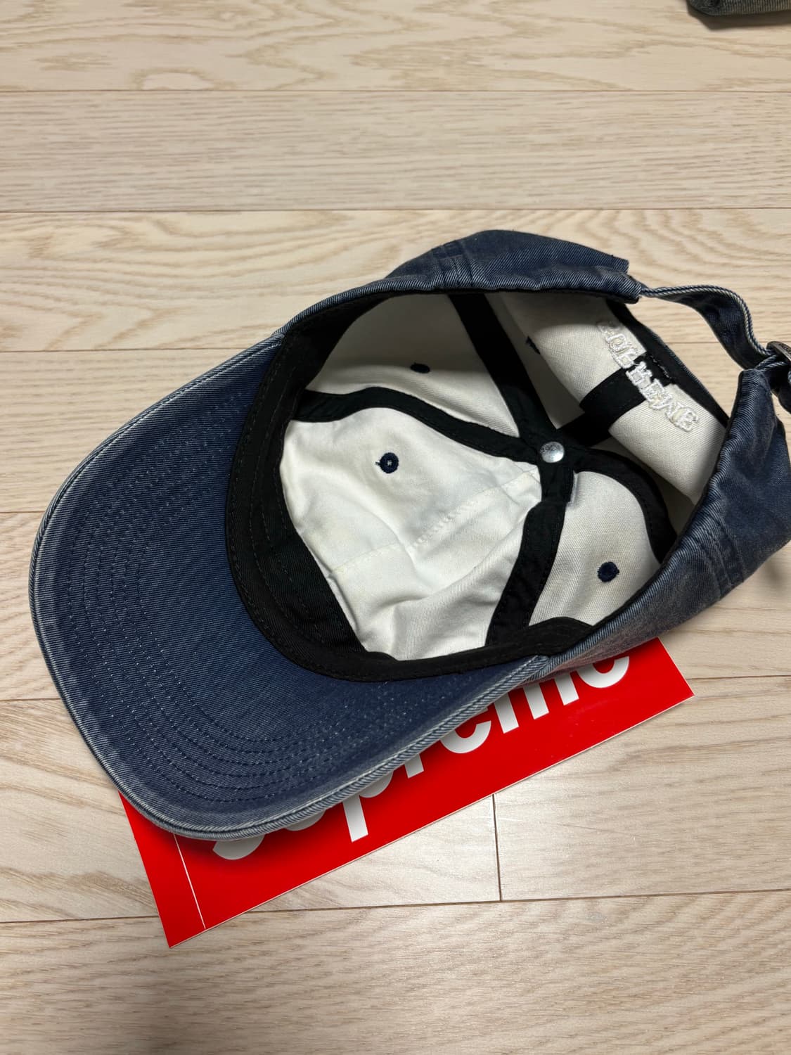 슈프림 22fw 피그먼트 6패널캡 인디고 상품이미지4