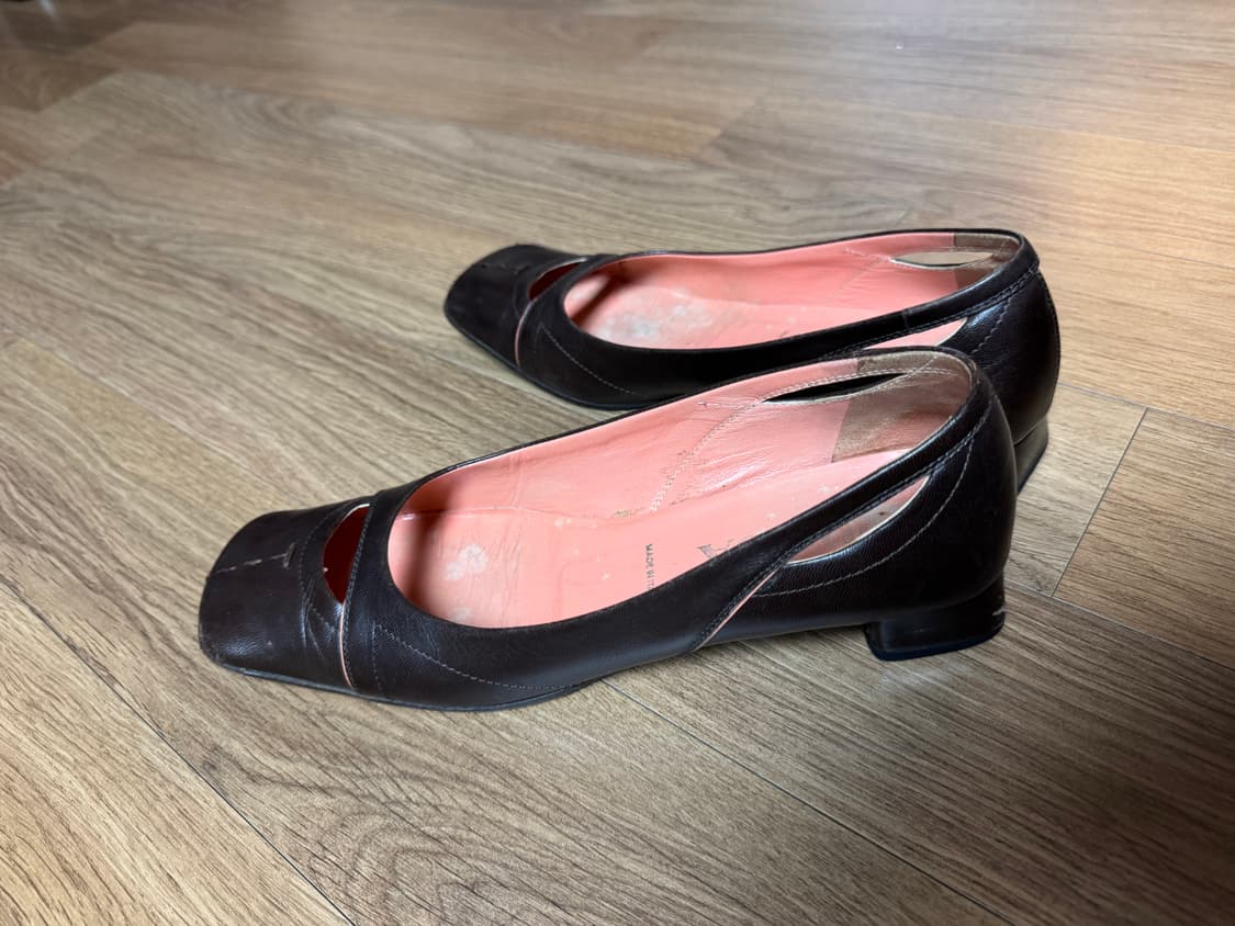 [프라다] 가죽 펌프스 37사이즈 상품이미지6
