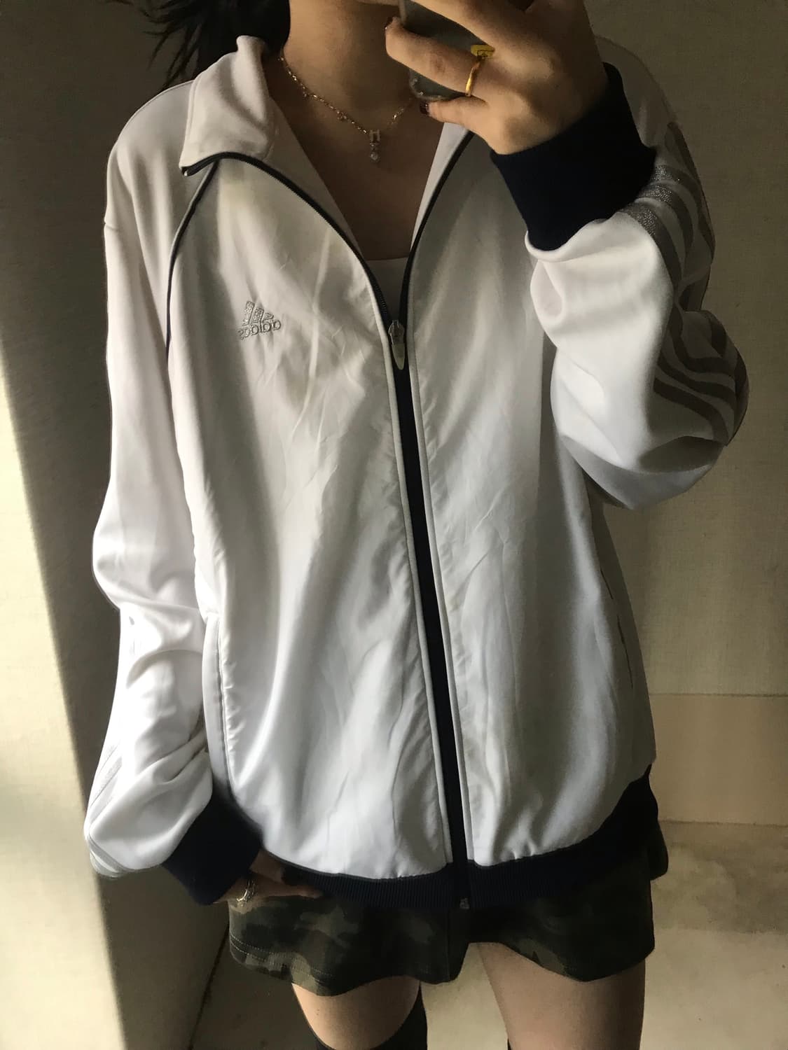 아디다스 화이트 실버 져지 상품이미지1