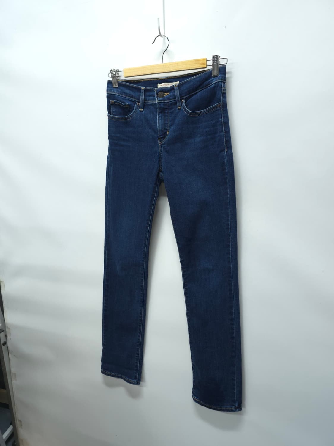 리바이스 314 쉐이핑 스트레이트 데님 팬츠 (25사이즈) 상품이미지2