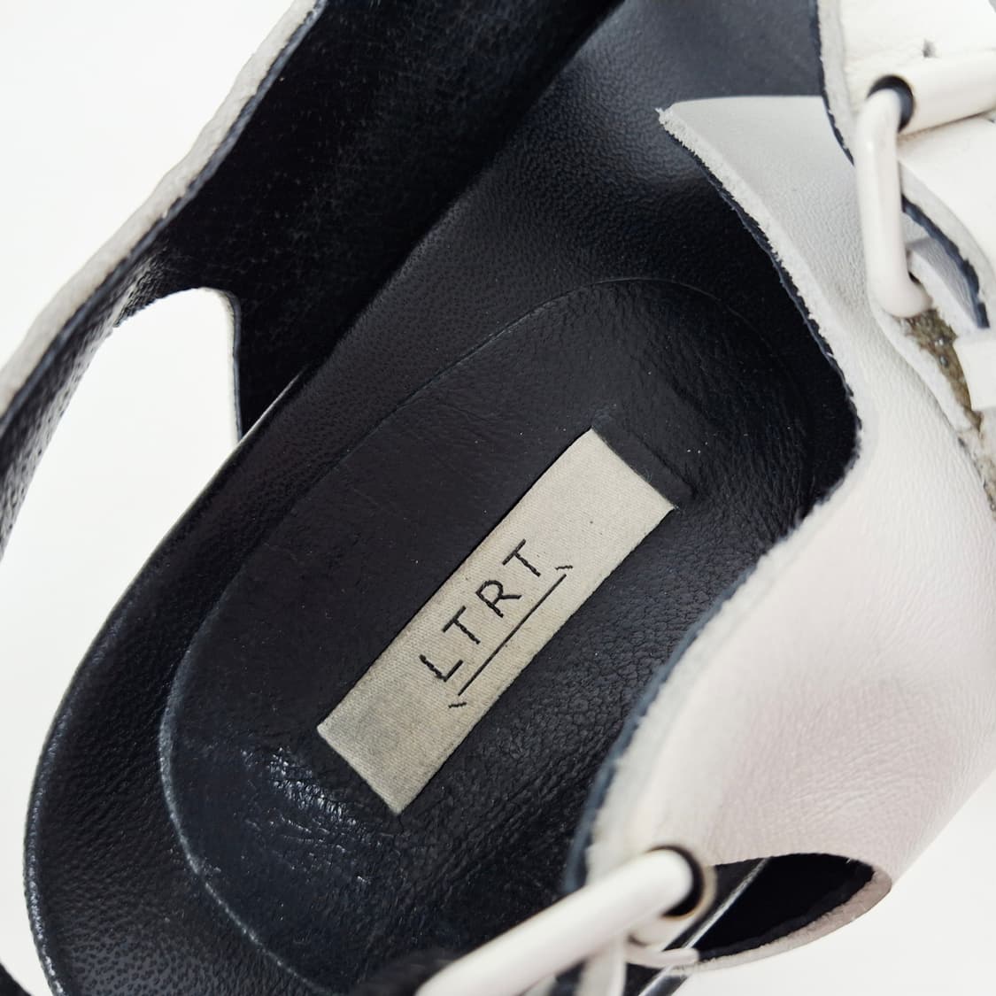 LTRT 레프트라이트 가죽 여성 샌들 235 상태좋음 상품이미지5