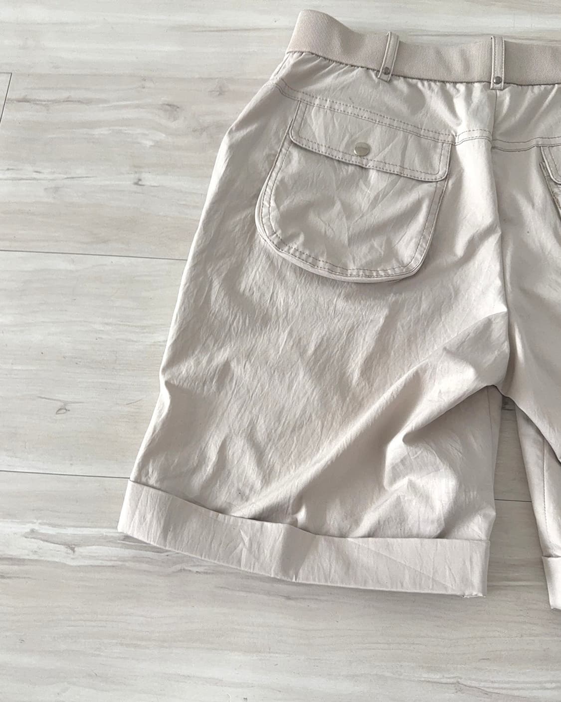 Light Beige 3D Pocket Detail Short Pants 상품이미지10