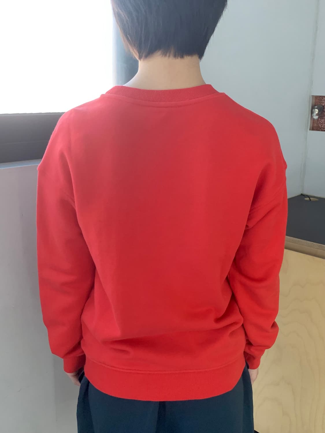 모스키노 x 디즈니 x H&M 도널드 덕 맨투맨 상품이미지5