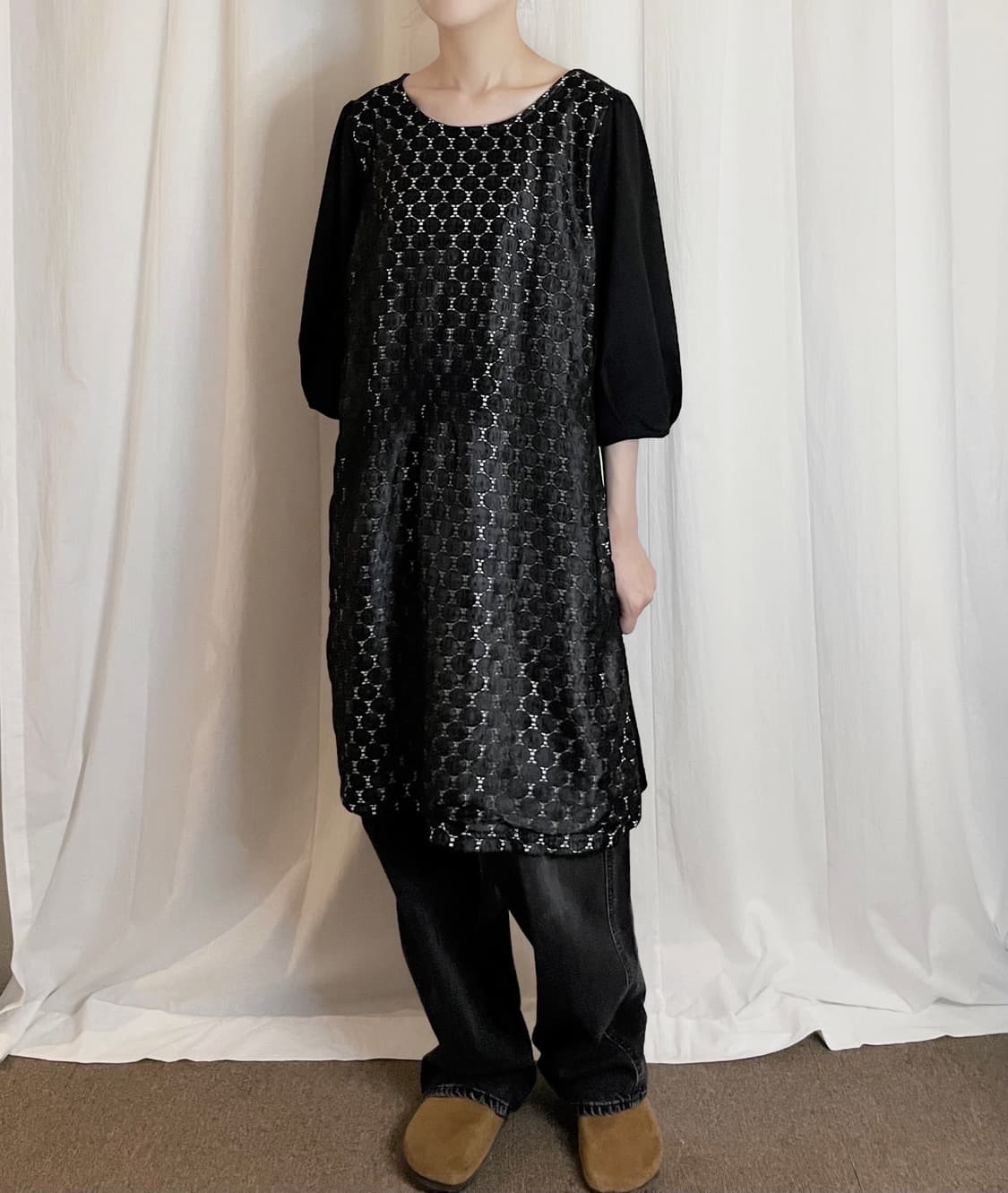 Dot Punching Puff Sleeve Dress - Black 상품이미지3