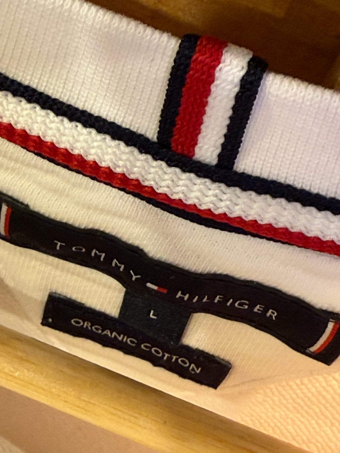 타미힐피거 자수 화이트 맨투맨 상품이미지4