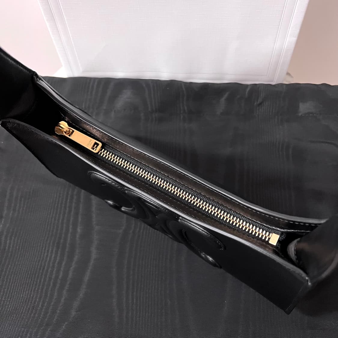 [S급/정품] 셀린느 퀴르 트리옹프 숄더백 가방 블랙 상품이미지4